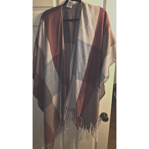 Vintage Woolrich - one size plaid wrap cape or long shawl - EUC